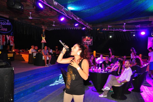Karaoke Battles at Edde Sands